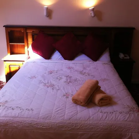 Tigh Chualain 3*
