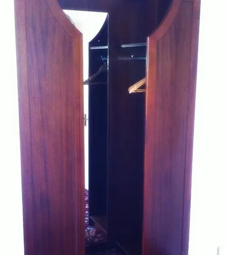 Tigh Chualain Inverin